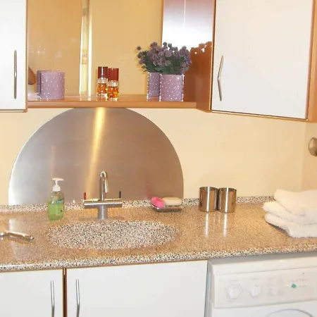 Three-bedroom Holiday In 9 * Blokhus