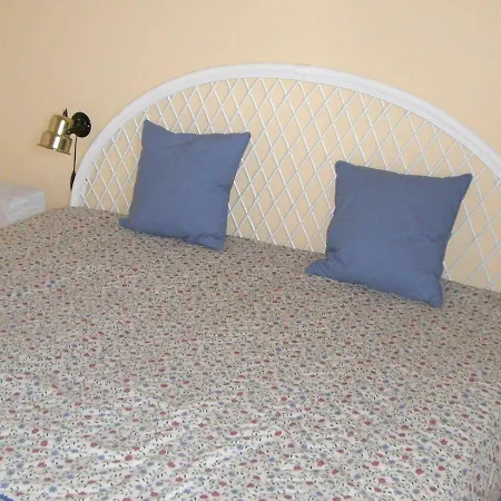 Three-bedroom Holiday In 9 Blokhus